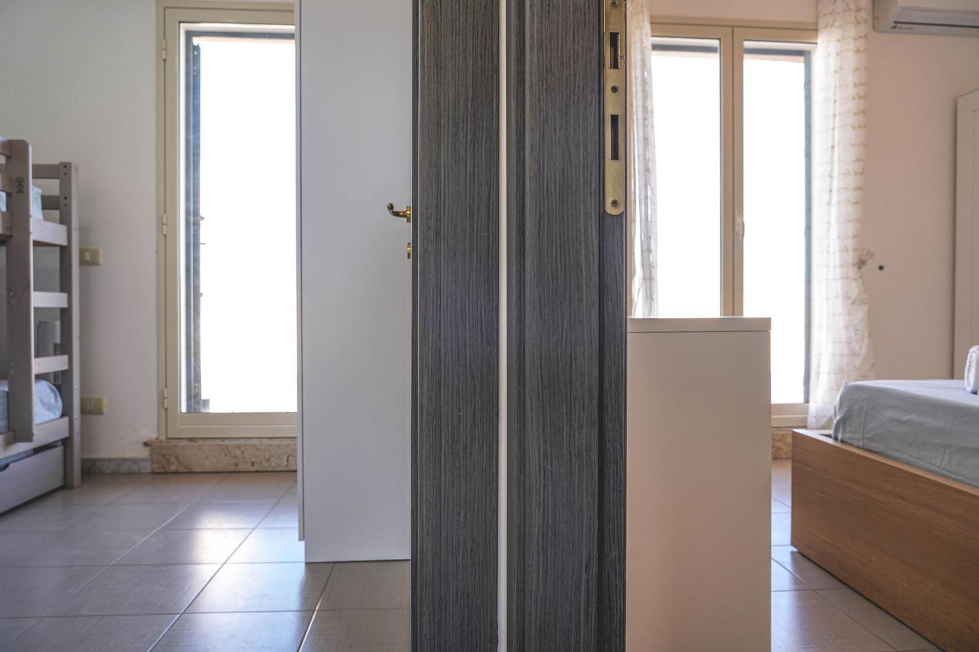 Attico Terrazza Cielomare Seaview Apartment Pozzallo Bagian luar foto